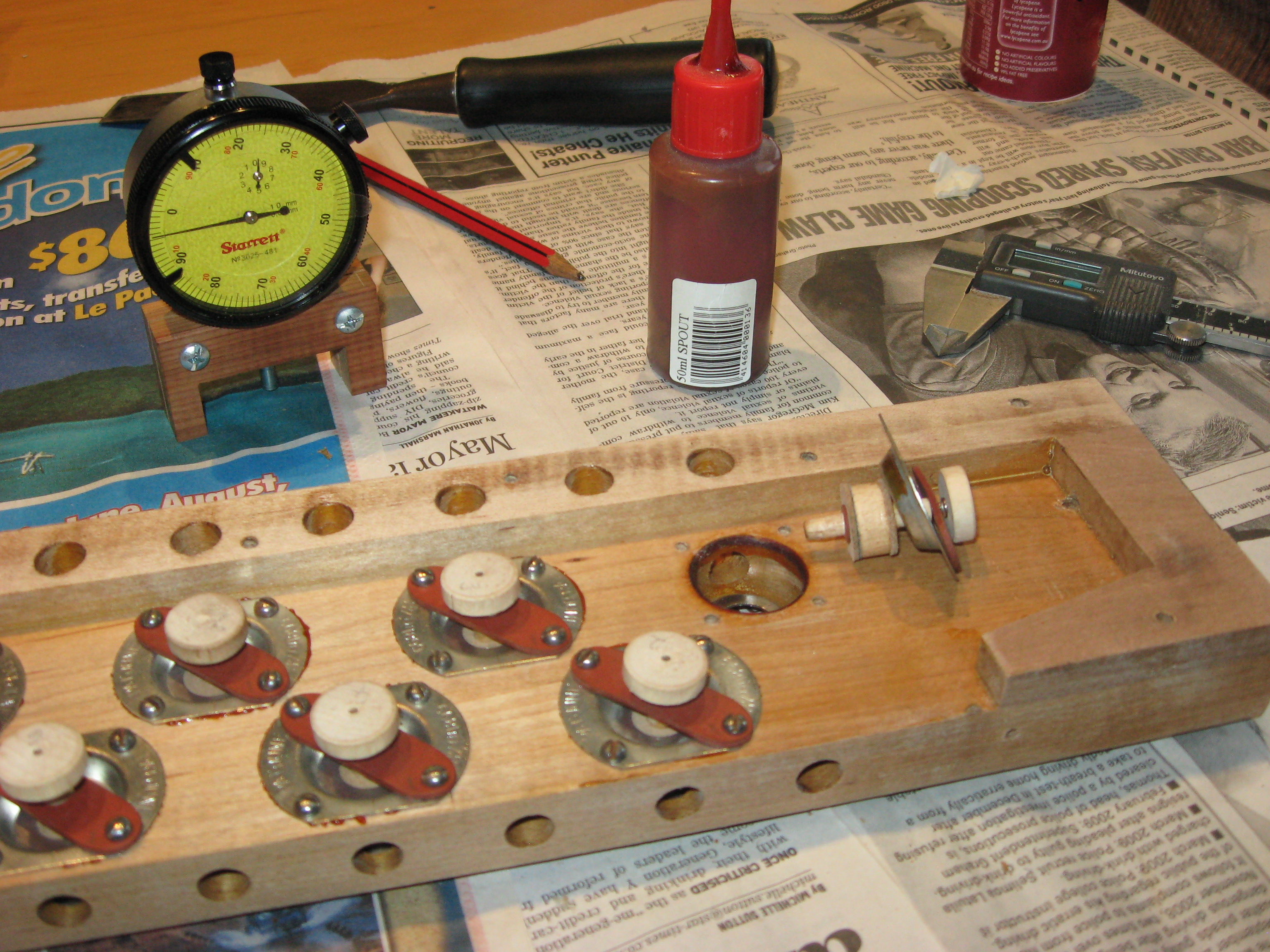 Setting the valve travel in an Aeolian Pianola